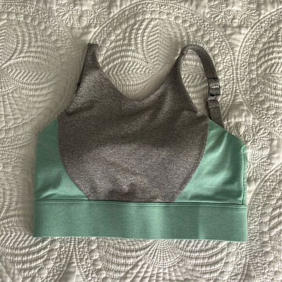 We/me Sports Bra Size S Gently used Gray/green - Picture 1 of 5